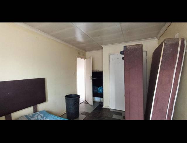 3 BEDROOM TOWNHOUSE FOR SALE IN GERMISTON CENTRAL